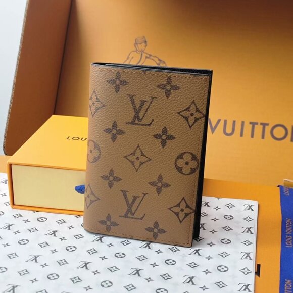 Louis Vuitton small wallet - Picture 8 of 8